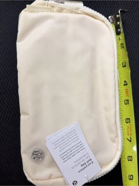 Lululemon Everywhere Belt Bag 1L NWT White Opal Cream Crossbody Fanny Pack